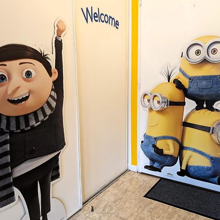 Le Repaire Des Minions - 10' Disney - Familial Байи-Романвилие Екстериор снимка
